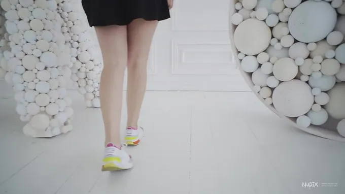 Cool Babe Isabella Star teasing in Rosy