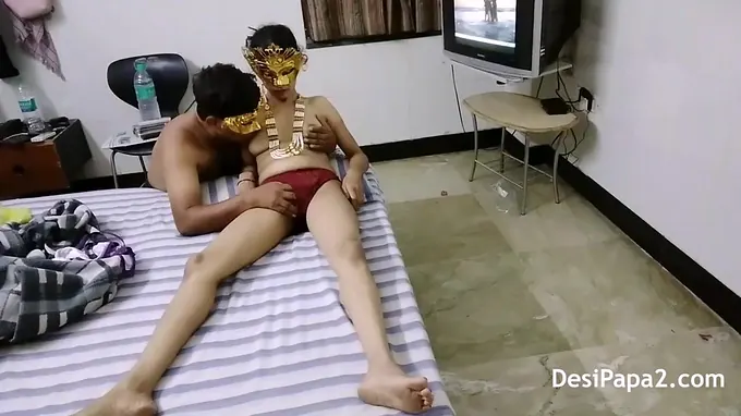 Indian Duo Celebrating Vacation In Shimla Bhabhi Filming GONZO Hook-Up Gauze