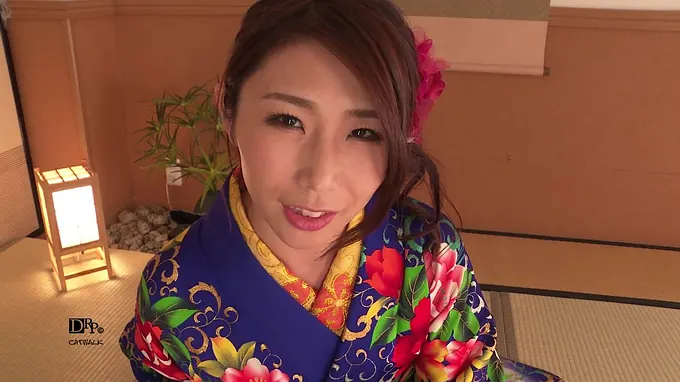 CWPBD 140 CATWALK POISON 140 Supah Lovable Dame Japorn Debut : Ayumi Shinoda (Blu Ray)