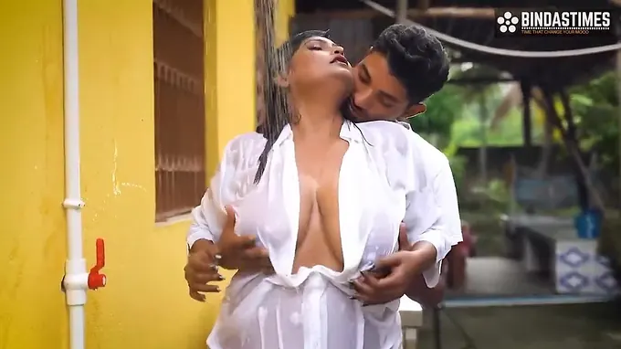 INDIAN DESI BHABI HARDCORE BOINK WITH LOCAL FELLOW (HINDI AUDIO]
