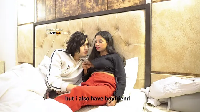 Ultra-Naughty Indian Girl Hotwife her Boyfriend & Getting Boned by Stranger Fellow