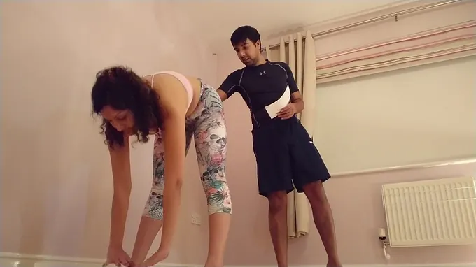 Nubile tricked into getting naked for personal trainer and deep throating his jism-pump