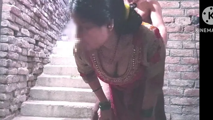 Maushi ki jabardast chodai chut ka pani land pe jhar diya