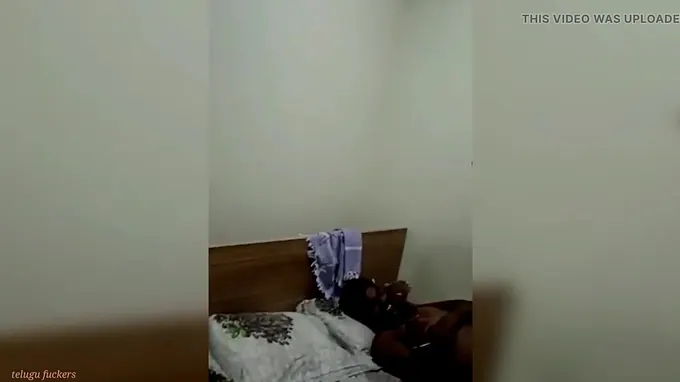 Tamil lanja with step step-brutha plowed in hotel viral massive all-congenital tights Andhra aunty ni dengudu telugu bangers