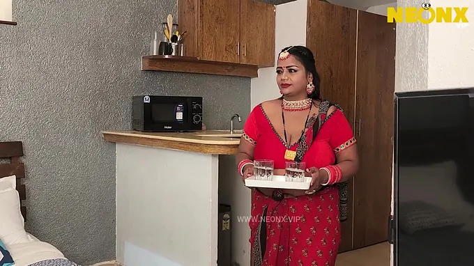 Mami-Neonx gets her tight ass drilled by a big uncut dick in a desi handjob Web series