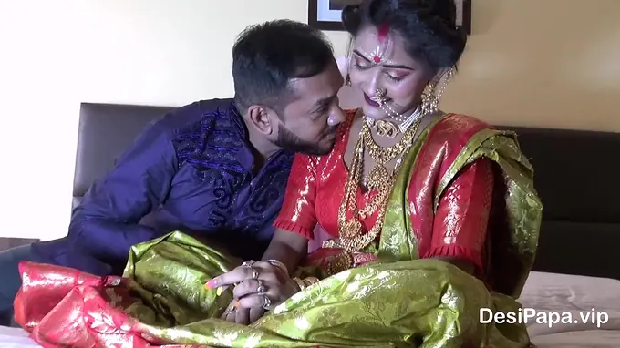 Hot Desi teen Honeymoon takes first-ever night lovemaking and internal cumshot in Hindi audio