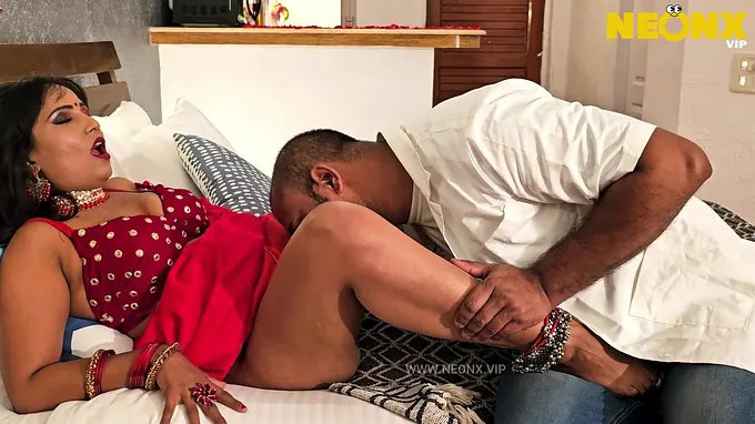 Stepmom with massive tits and ass gets a hot desi blowjob and fucked on Web series