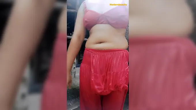 See Girl Showing her Ample Innate Orbs and Fingerblasting Herself in a Bath while Demonstrating off Her Gigantic Bootie and Nips