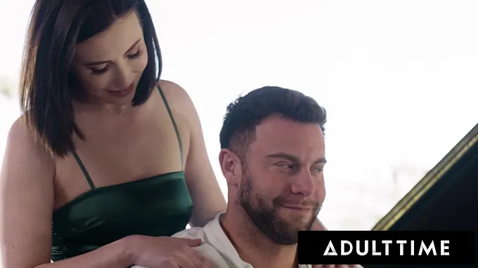 Casey Calvert caught hotwife on her spouse with Seth Gamble & Victoria Voxxx gets roughed up in a hot 3some