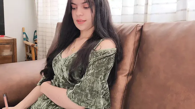 See how this wild Chinese nubile cheats on her hubby with her neighbor's dude