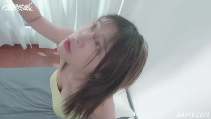 An9tv's Uncensored Video: Chinese Teen GalHong Kong Gives a Wild BJ in Doggy Style and Gets a Big Cumshot in