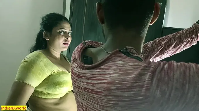 Killer Bhabhi and her mechanic get frolic on camera!