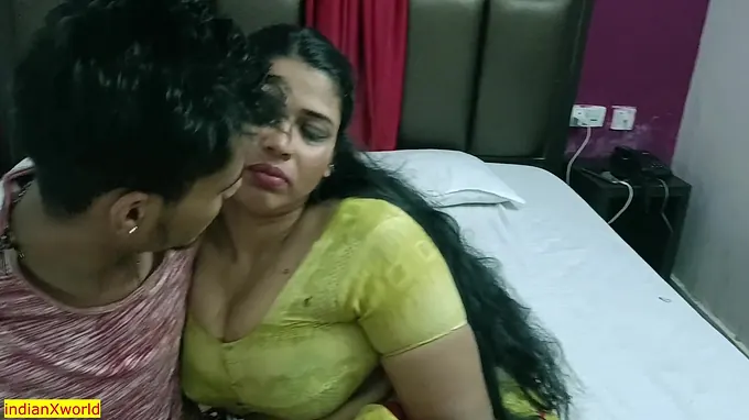Killer Bhabhi and her mechanic get frolic on camera!