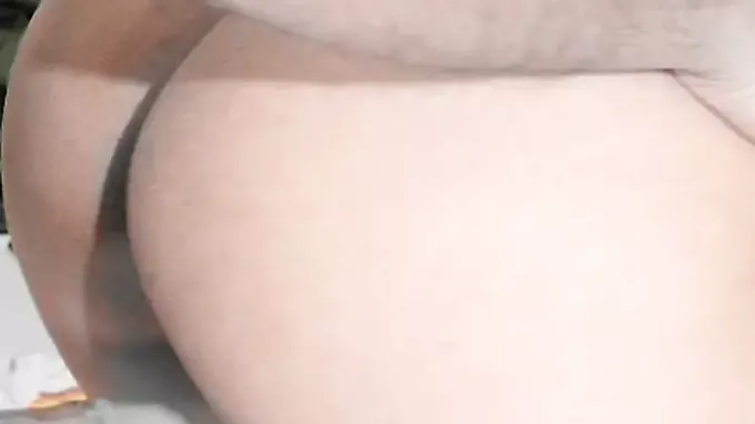 Massive-jugged Indian MUMMY fucked rock-hard in her culo by a insatiable guy