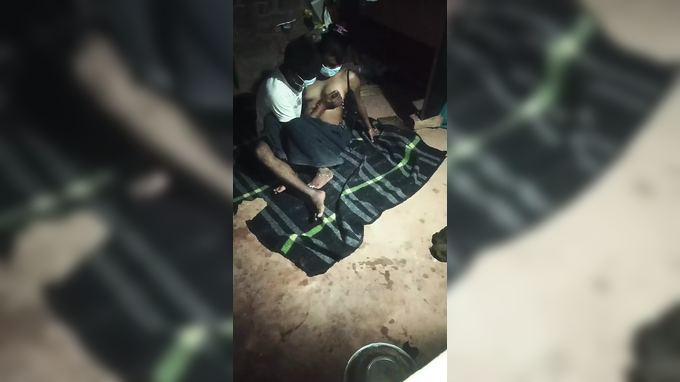 Witness this sizzling Indian wifey go naughty in desi housewife romance with her paramour