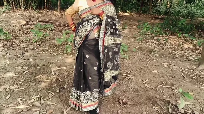 Witness this super hot mature desi neighbor with a yam-sized bootie get plunged firm with clear audio