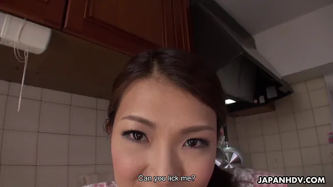 Kyoka Makimura's uncensored finger-banging and smoking session with her paramour