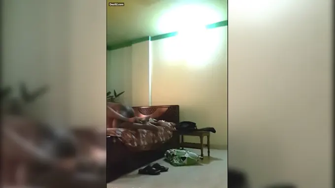 Steaming Bangladeshi Callgirl Pummels in hotel apartment with customer