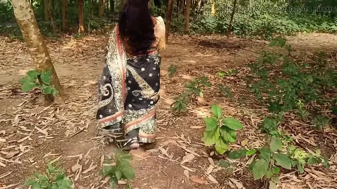 Desi aunty gets sloppy with a dangled man in rear end-fashion activity