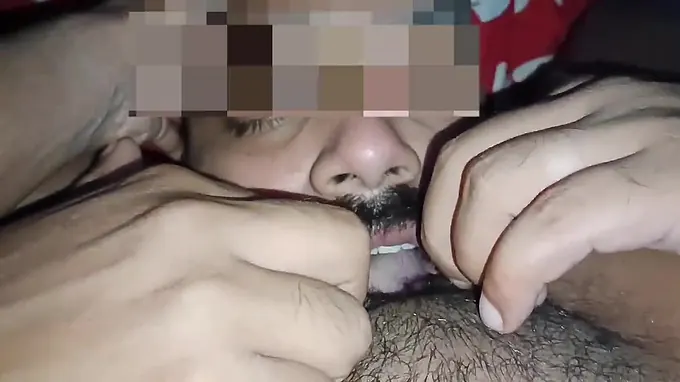 See this super-fucking-hot Indian teenage get her honeypot creamed while yelling with elation