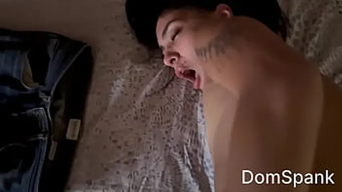 Sara Villegas takes on a Vulva and Booty Penetrate like a professional, screaming with delight