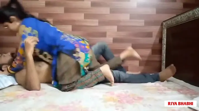 Desi Bhabhi wifey Riya Bhabh1 gets rock-hard smashed in cowgirl POINT OF VIEW with husband and Brother-in-law
