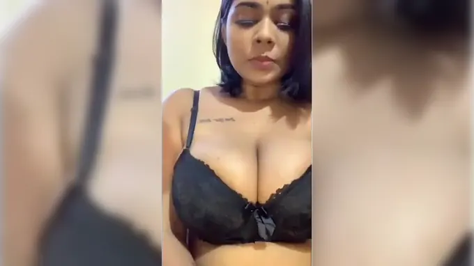 Hubby's aunty Pati ke Ghar Per Na Rahane heads horny with her wooly Indian bhabhi mate