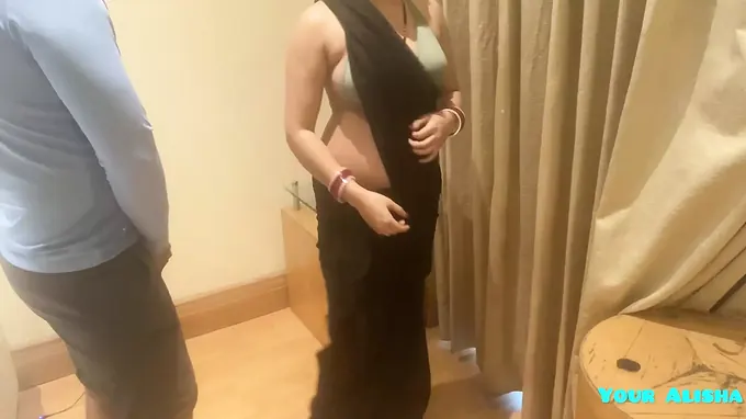Alisha Bhabhi's hotwife ways: Plowed by her manager on the job