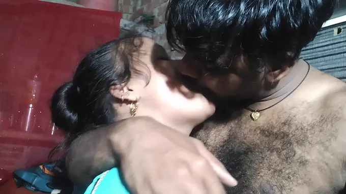 Witness this wild Desi bhabhi get down and muddy with a romping machine and a kiss