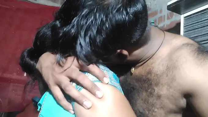 Witness this wild Desi bhabhi get down and muddy with a romping machine and a kiss