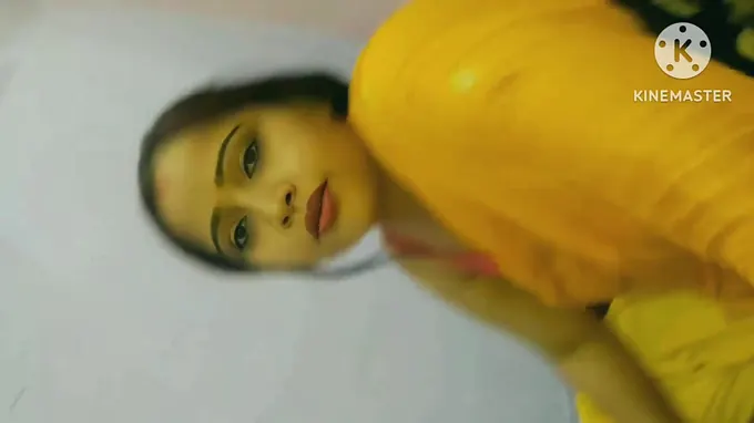 Scorching Desi Bhabhi Kaamwali Bai takes Malik's Pink cigar in every fuck-hole & prays for more!