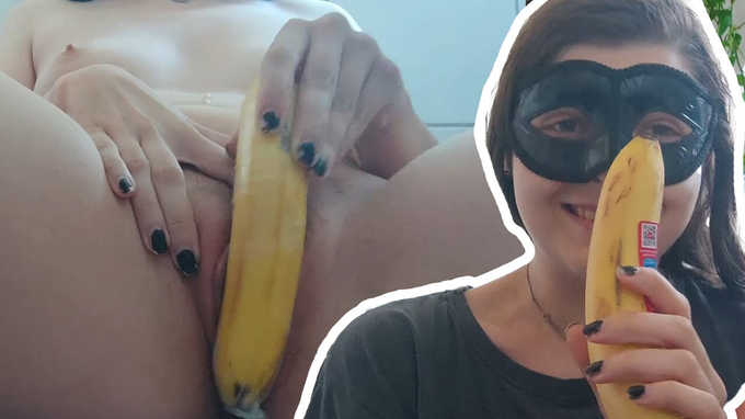 German Teenager Poon gets her vagina ravaged rigid in banana by a Desi hairy man!
