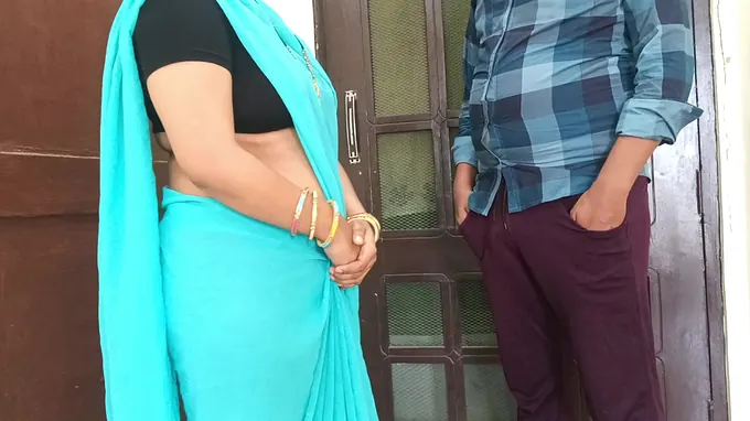 Indian Bhabhi & Deeper Fuckin': Porking After a Lengthy Time, She's Newly Married & Deep-throating a Fellow's Chisel