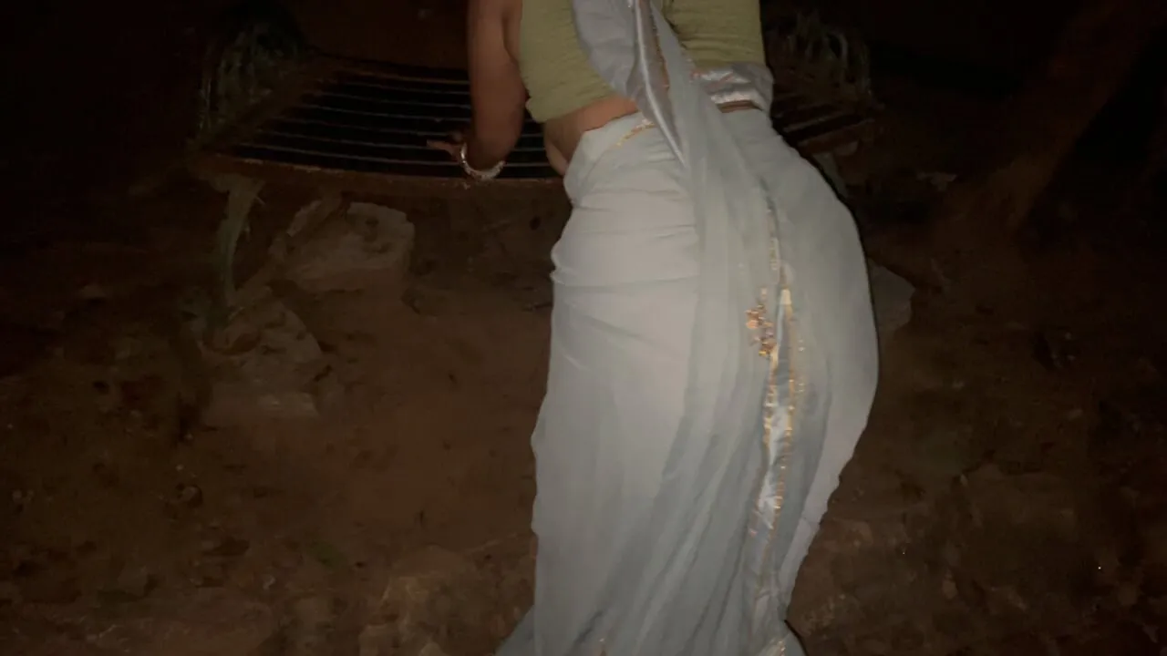 Hindi Audio: Bhabhi Ki Jungle Me Chudai - A Sensuous Solo Session with  Strong Fucky-fucky - XLX.XXX