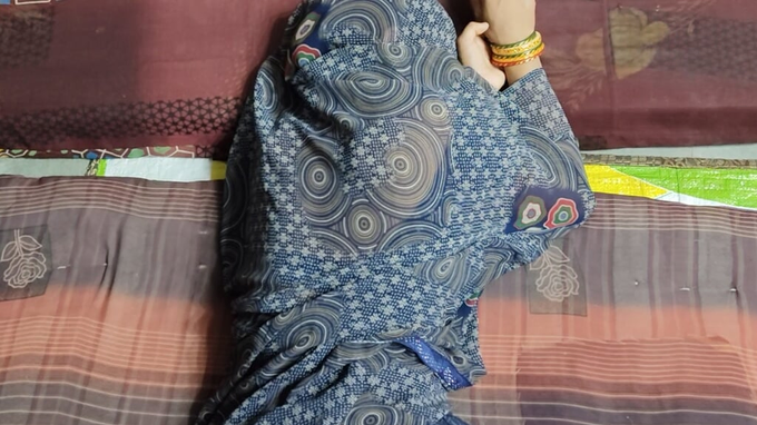 Witness Indian Bhabhi Ki Staggering & Indian Bhabhi was By Hubby Clear Vid