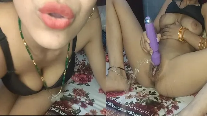 Witness Diya honey dual jack off with her electro-vibrator - sizzling Indian stunner