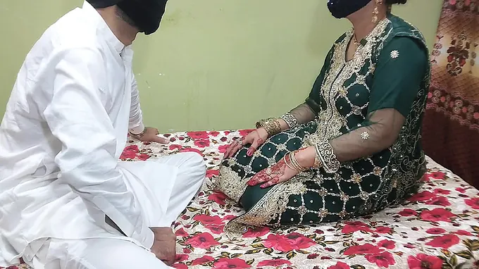 ShabanaPk gets her cock-squeezing cootchie boned rigid in Desi Bhabhi Audio Sizzling Hook-up Xxxxx