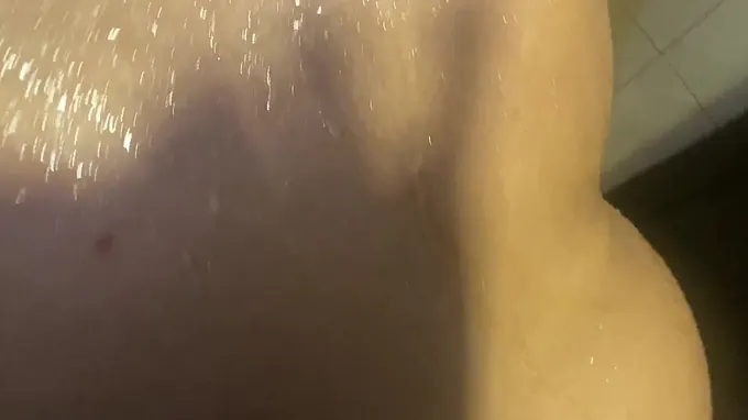 Mallu Malappuram gets porked doggie-style-fashion while bathing and after a bath in Kerala