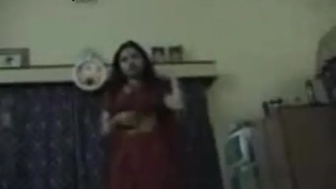 Bhabhi gets nailed rock-hard in a red-hot pound-out session