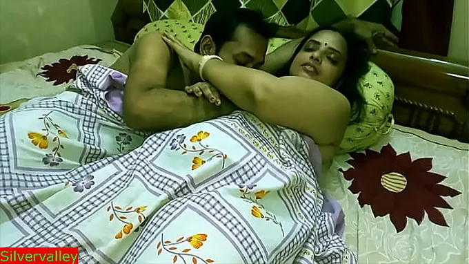 Observe Bhabhi's first-ever time Indian gonzo with her hubby buddy - Sate!