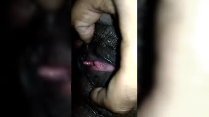 Ultra-kinky Bhabhi's Indian hooters juggle insanely while she gets super-naughty