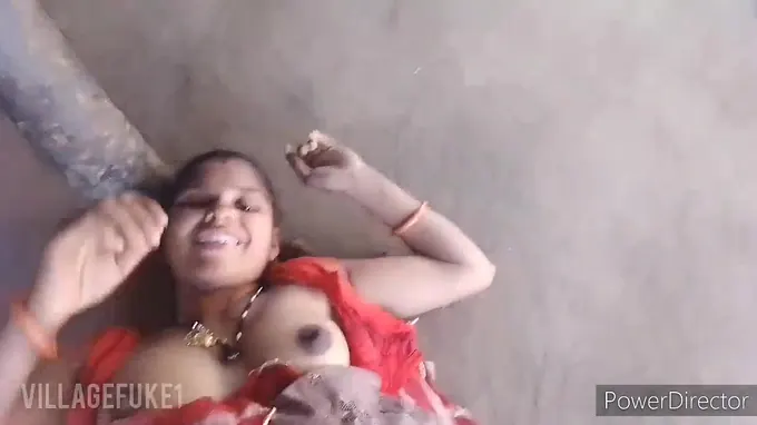 Village Fuke 1, a horny unexperienced, gets crazy in Hindi