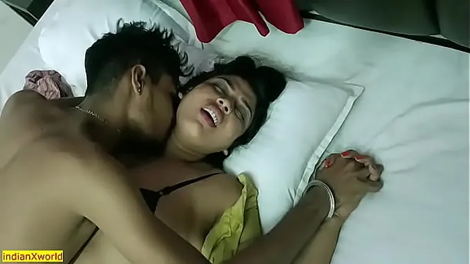 Bhabhi and Zoya Indian hook up to TV mechanic for some steaming act