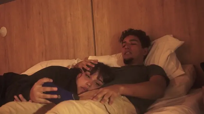 Fantasiahardcoresex & Alison Gonzzas 26 get their pussies off while I watch - Casero facial