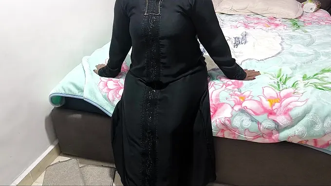 Madiha Egyptian dominates her stepson with her massive ass in hot threesome