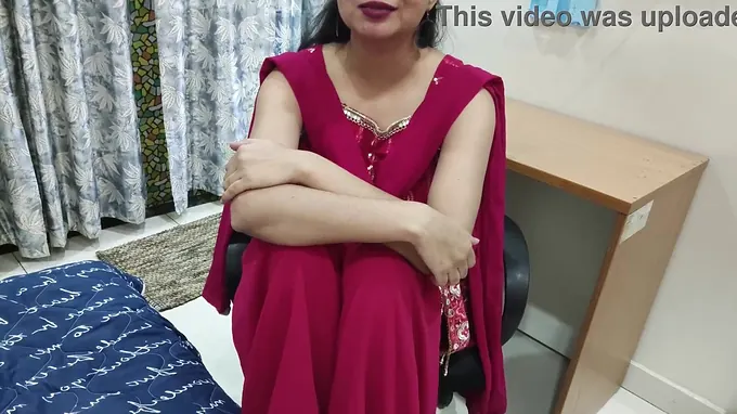 Indian Xxx gets a big ass surprise from her bro-in-law with his big spear