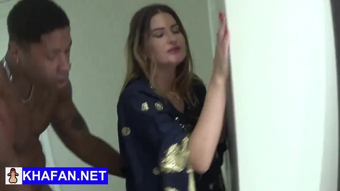 Cheating with a humungous rump and a BIG BLACK COCK gets a xxx 3 way from her cheating spouse