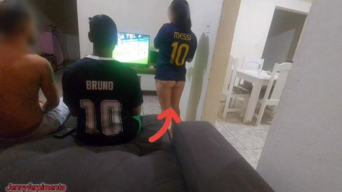 Kasallpimentas & Bruninhobombom get nasty with strangers while husband witnesses in sensation