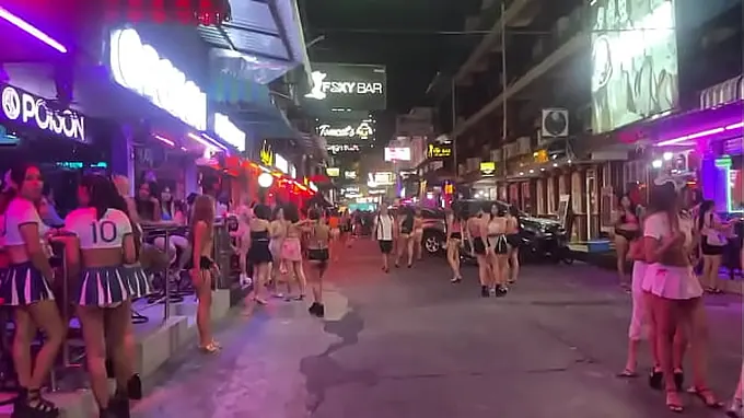 Crimson Light Pattaya: Thai bar dolls hook up with gogo cocksluts in bar good honies madness!