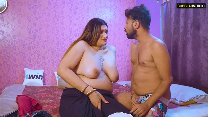 Stepson plumbs his Indian stepmom with her ginormous milky boobs - Cipriani's desi aunty joins in for a tough rail